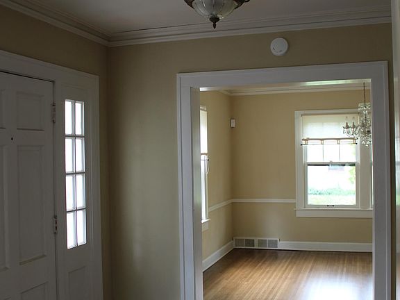 2nd image of 5210 N Park Ave