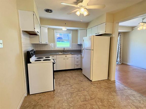 4th image of 9479 Arban Dr