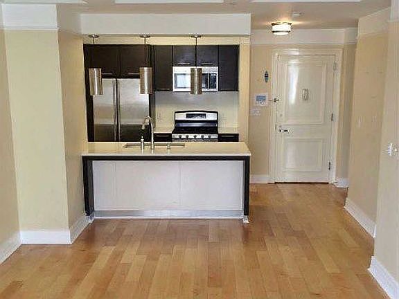 5th image of 6405 Yellowstone Blvd APT 201