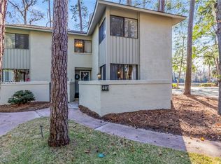 90 Gloucester Rd APT 401, Hilton Head Island, SC 29928
