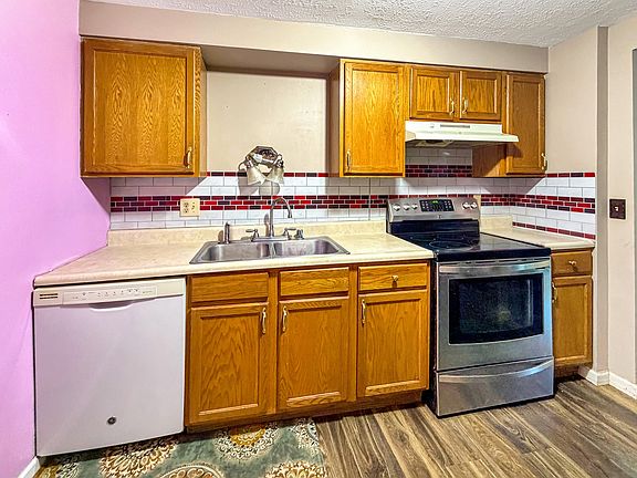 4th image of 115 Vista View Cir