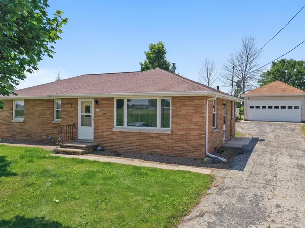 2565 Saint Kilian Rd, New Franken, WI 54229