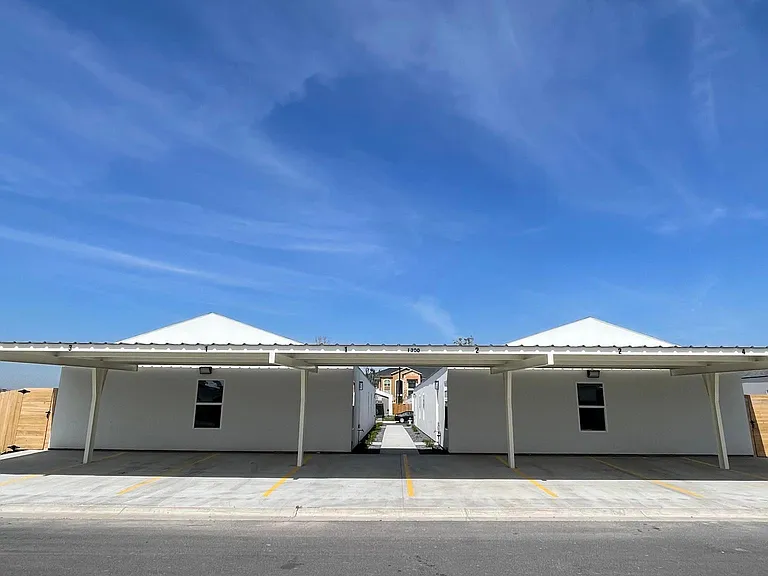 1300 E Iris Ave #3 — Photo 16