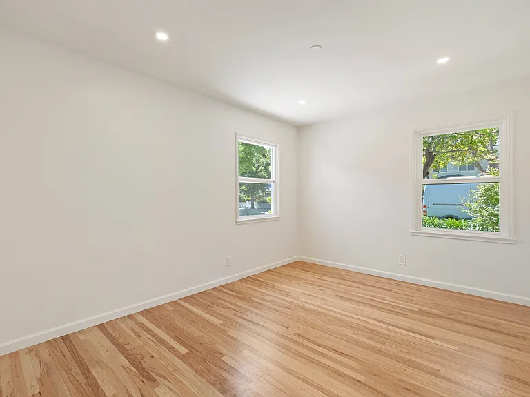 1351 Harker Ave — Photo 18