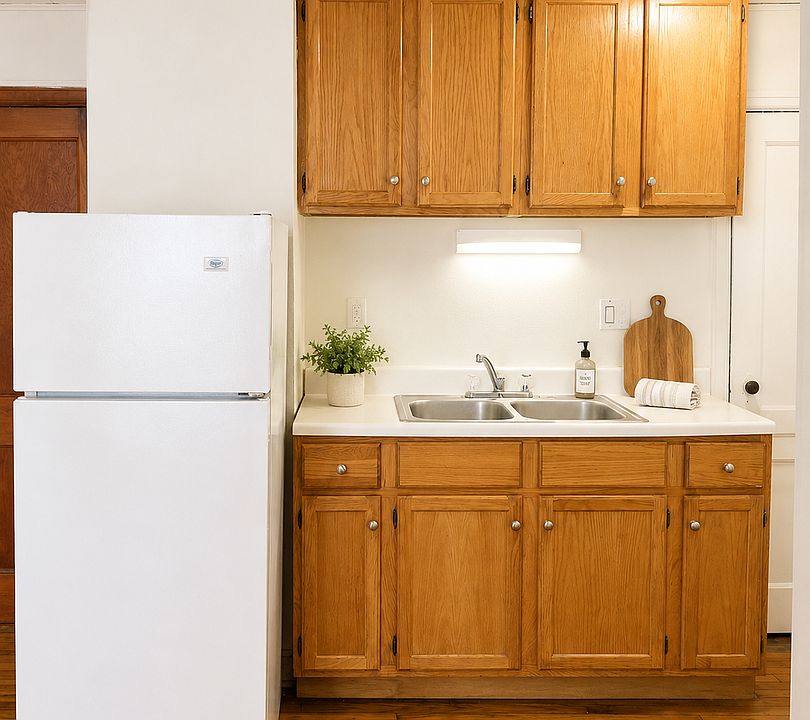 1st image of 206 North St APT 6