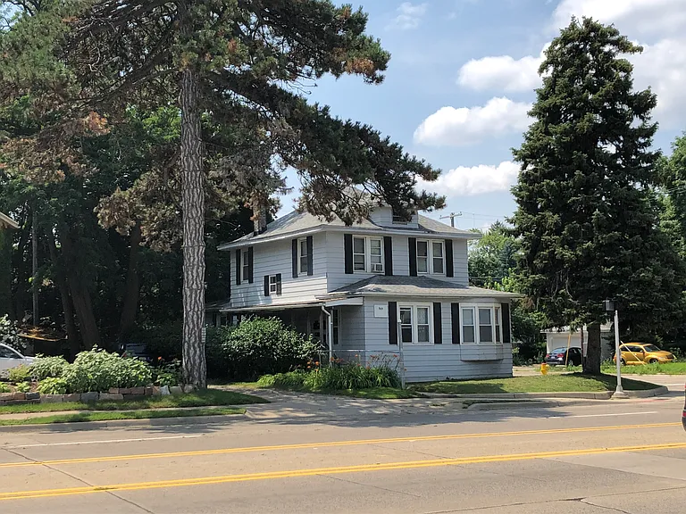 969 Washtenaw Ave — Photo 2