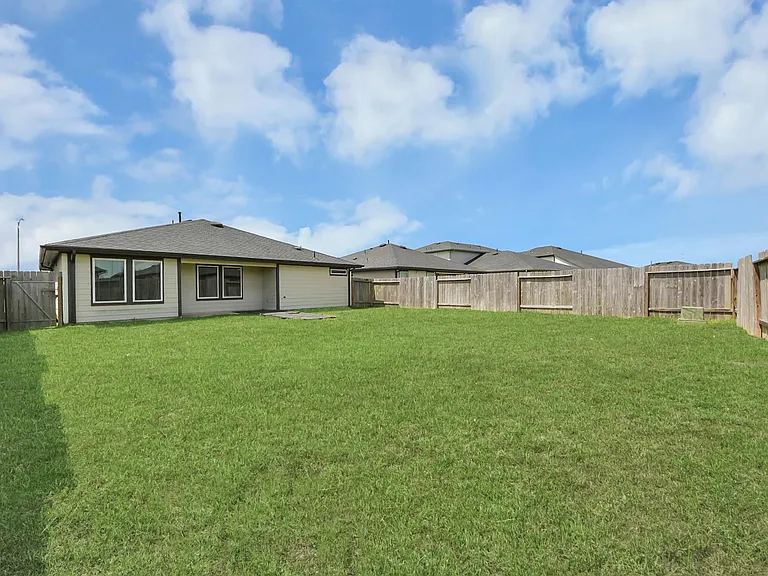 28930 Yulee Mill Dr — Photo 35