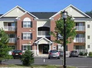 716 Cedar Ct, New Brunswick, NJ