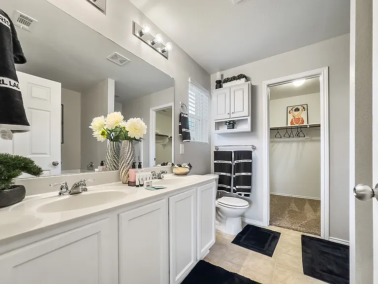 1809 Christopher Creek Dr — Photo 14