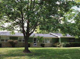 720 N Charles St, Shelbyville, IL 62565