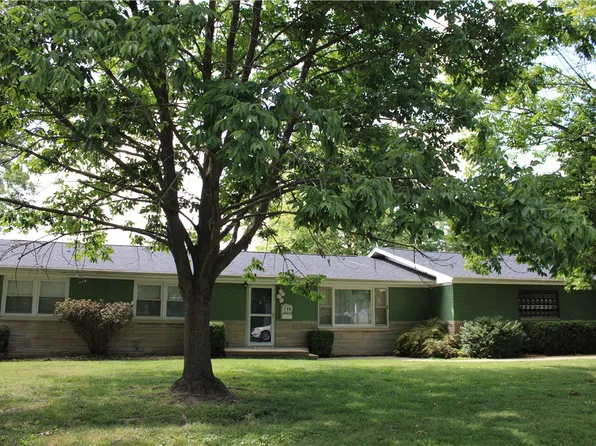 720 N Charles St, Shelbyville, IL 62565