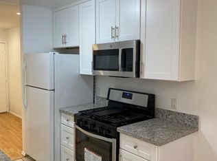 5246 Agnes Ave APT 103, Valley Village, CA 91607