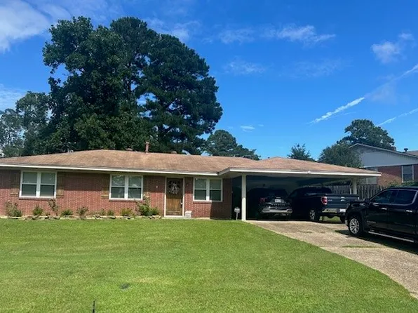 106 Oak St, Homer, LA 71040