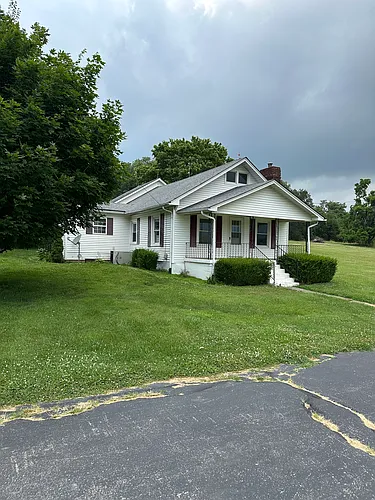 13449 E Highway 60 Photo 1