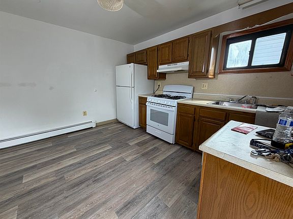 5th image of 57 Wales Ave #2
