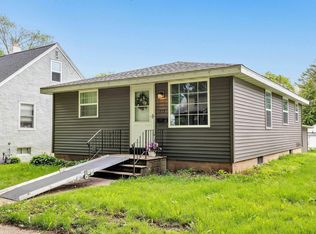 1213 S Greenwood Ave, Green Bay, WI 54304