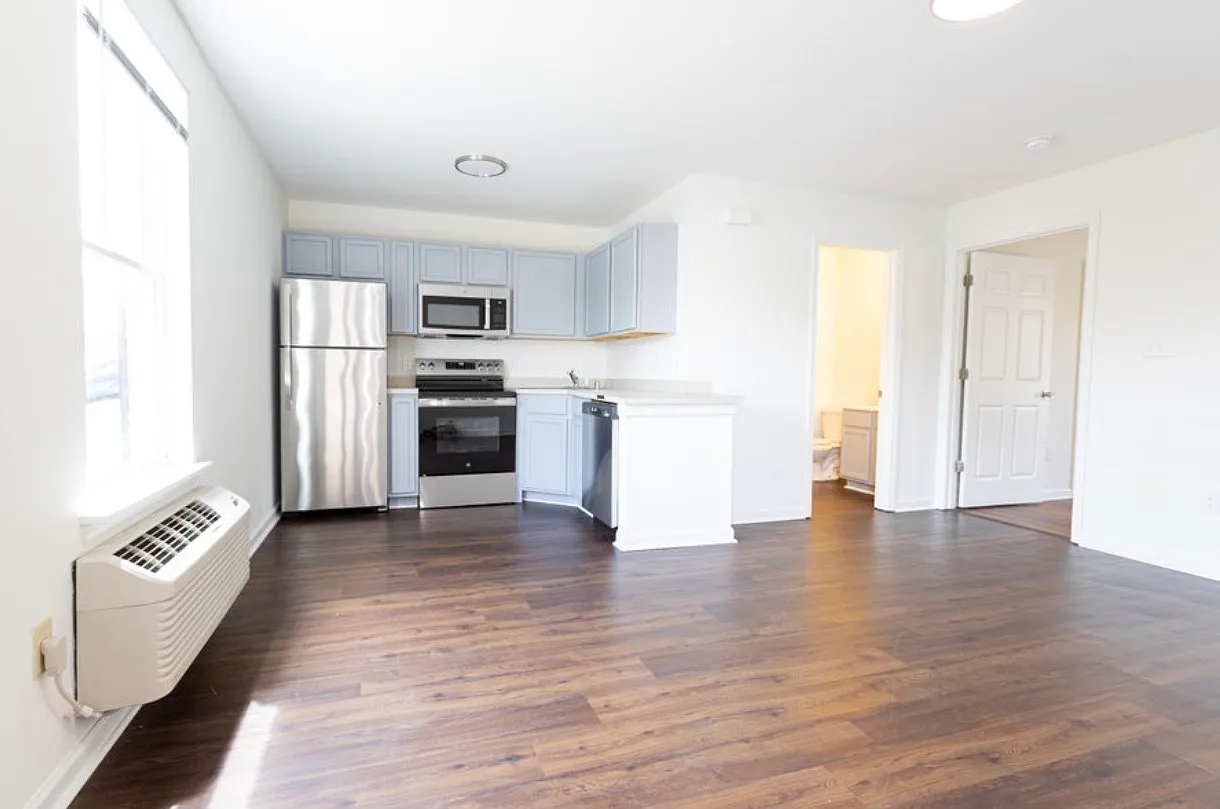 1 bed, 600 sqft, $775 — Photo 2