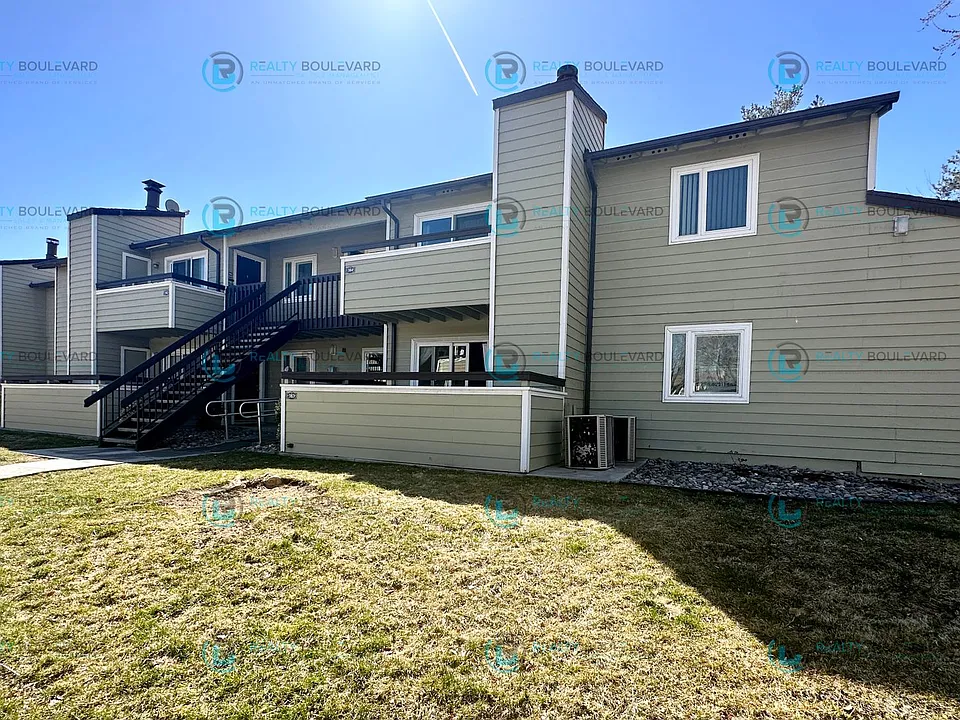 7680 Bluestone Dr #383