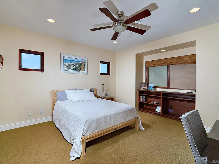 645 N Rios Ave — Photo 10