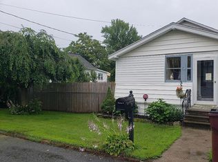 28 Kemp Ave, Troy, NY 12180