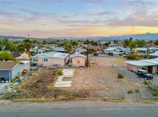 895 Sandy Beach Dr, Bullhead City, AZ 86442