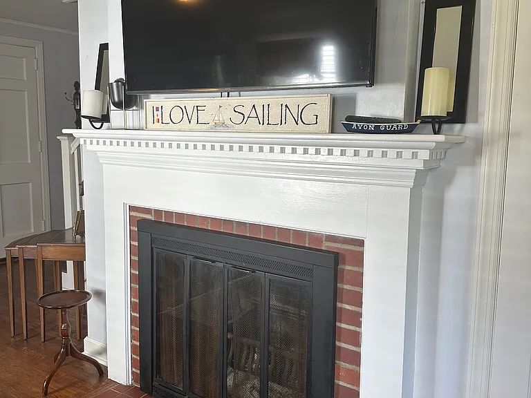 77 Wilson Ave — Photo 6