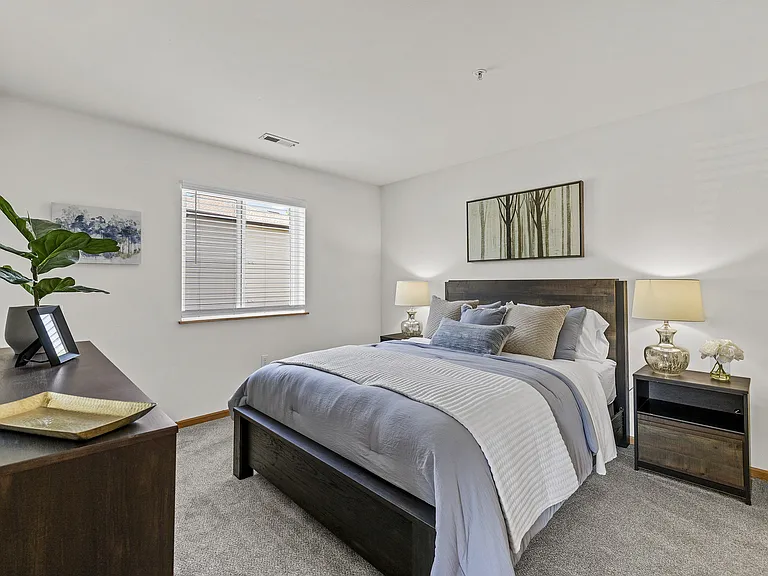 Saddlebrook Apartments Primary Bedroom