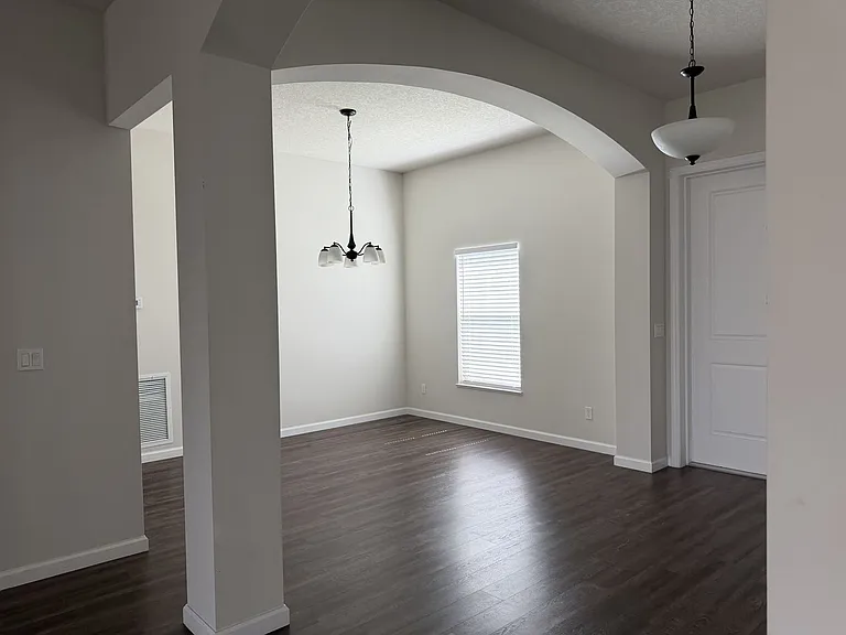 4634 SW Athena Dr — Photo 16