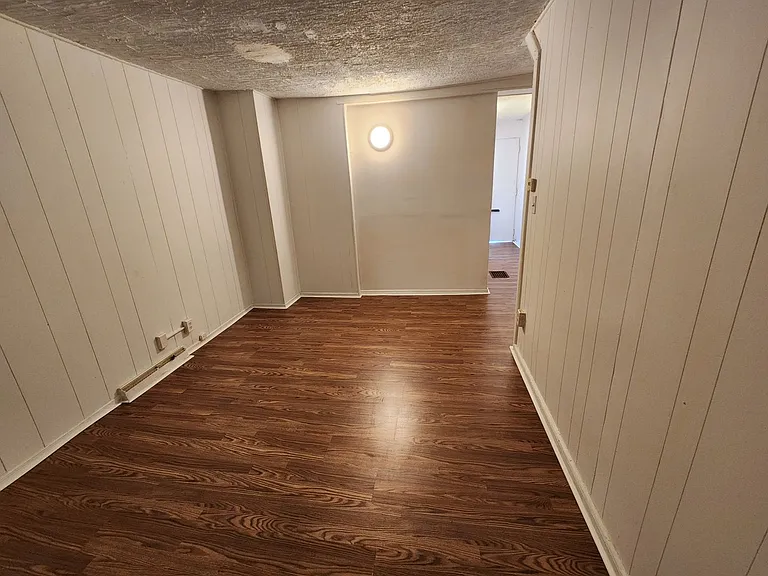 1517 Walnut St — Photo 5