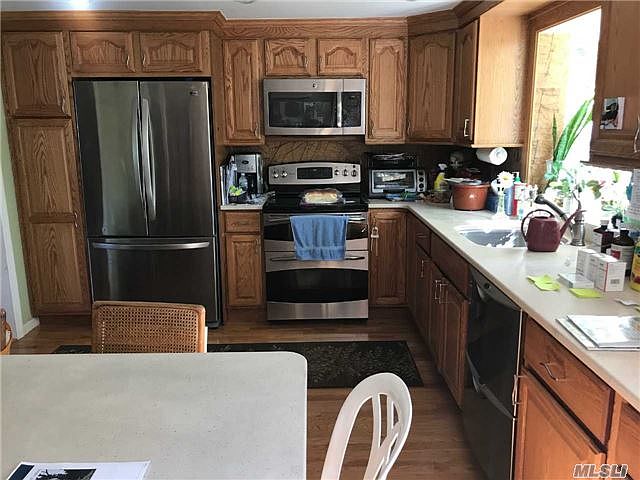 2nd image of 183 Main Pkwy W