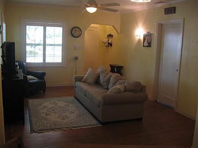 4th image of 5300 South St