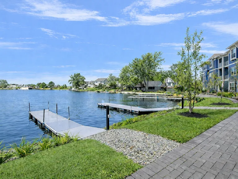 Mystic Cove - Luxury Lakefront Living — Photo 16
