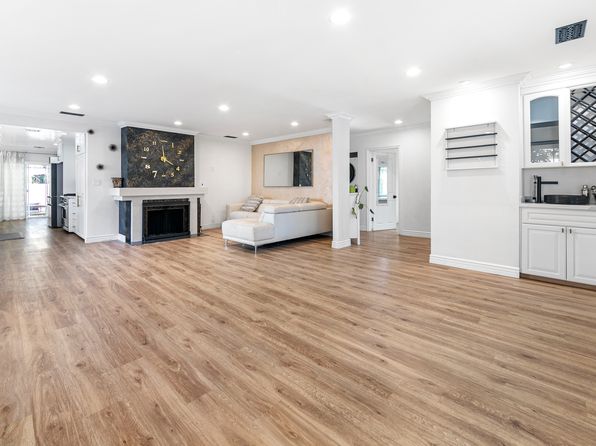 (undisclosed Address)