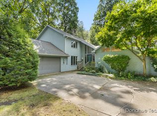 1429 Carlton Rd, Sturgis, MI 49091