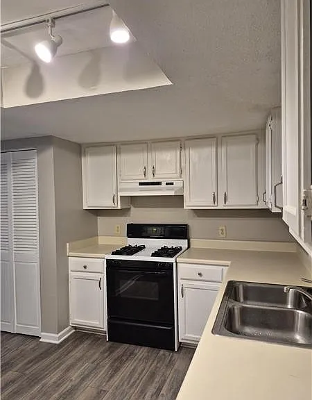 37 Rumson Ct SE — Photo 10