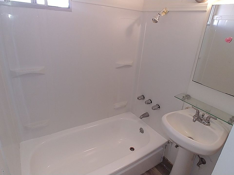 1st image of 4355 Marlborough Ave #4357