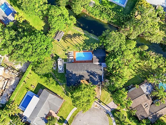 4th image of 9331 SW 104th Ct