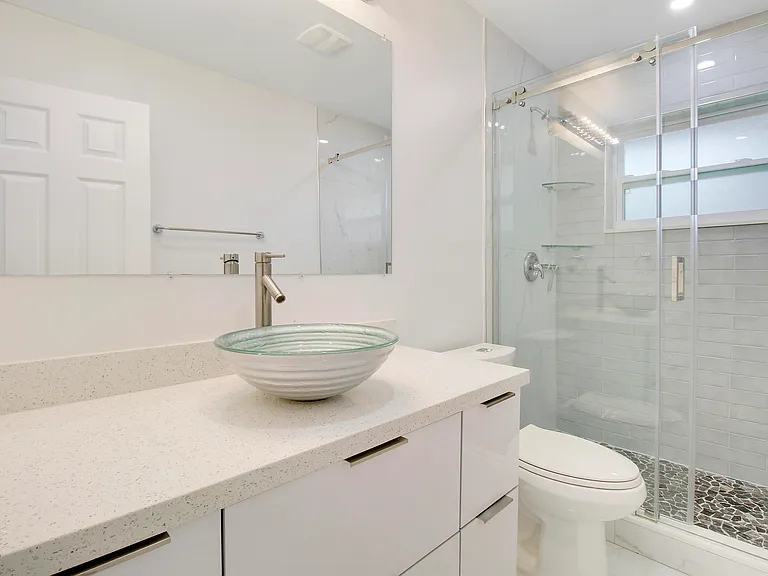 1231 SW 32nd St — Photo 22