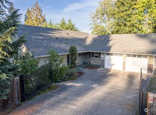 4220 15th Ave NE, Olympia, WA 98516