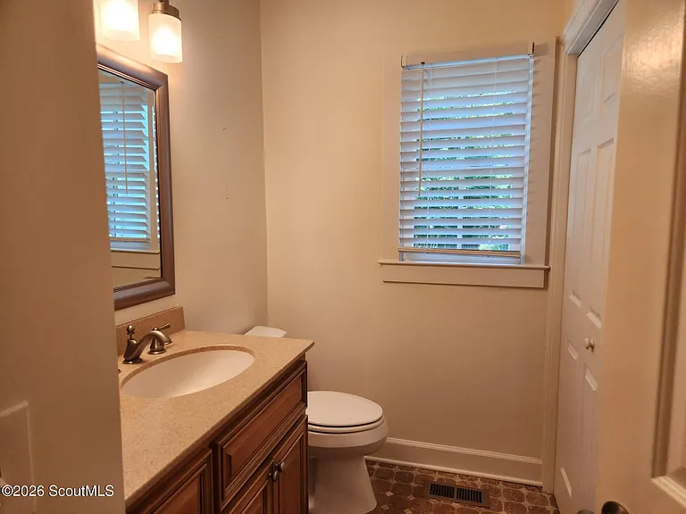 110 Jacobs Rd — Photo 9