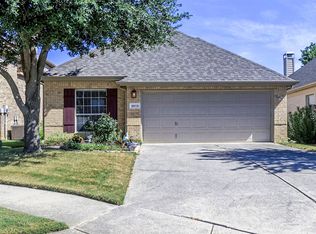 3813 Victoria Ct, Bedford, TX 76021