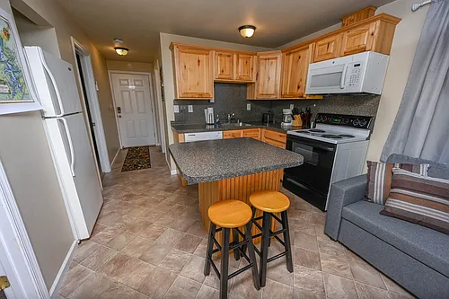 30 Country Aire Ln #3 Photo 1
