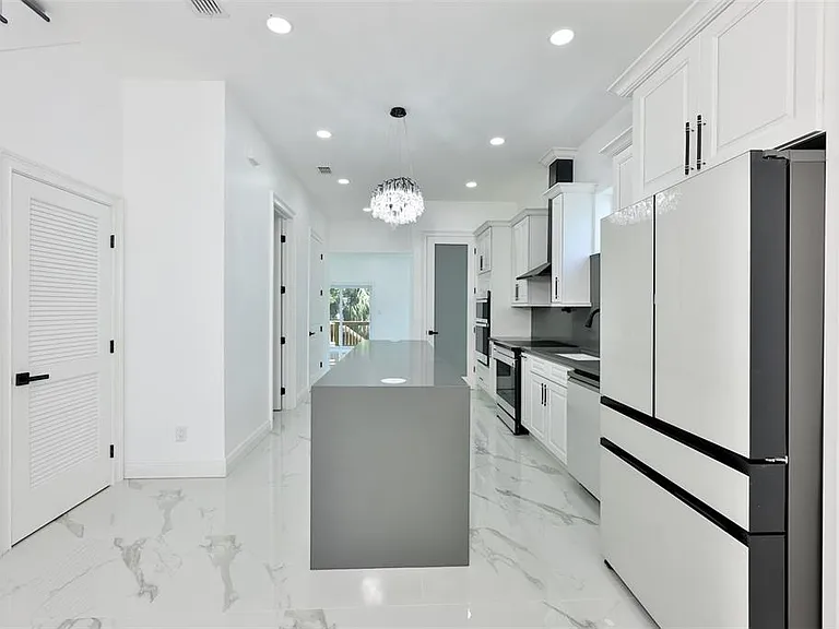2816 Corrine St #2 — Photo 9