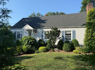 111 Mill Hill Rd, Southport, CT 06890