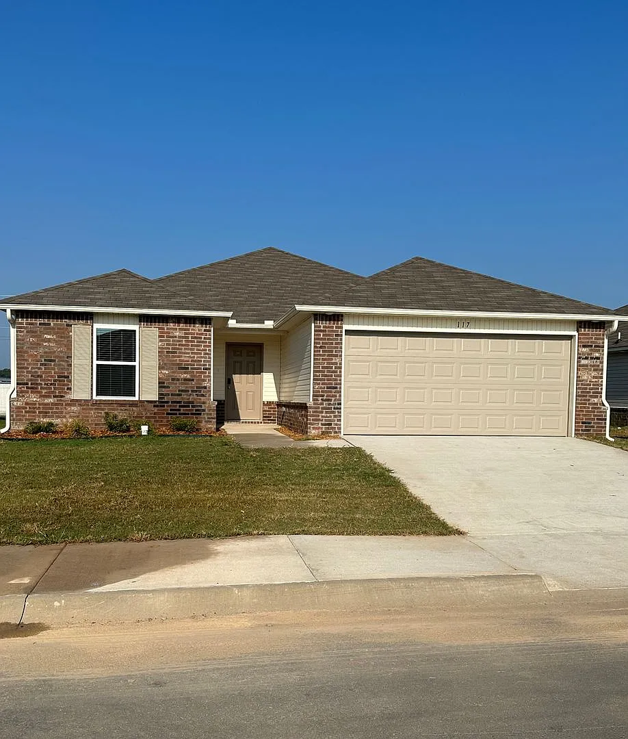 Your Next Home Awaits! Pre-Leasing a 3-Bedroom, 2-Bath Home in Cypress Bend — Photo 3