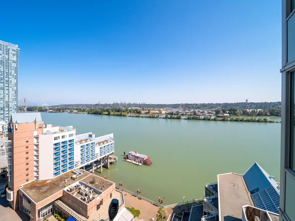 988 Quayside Dr #1709, New Westminster, BC V3M 0L5