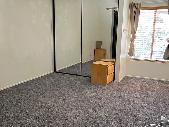 Master bedroom 1 Has it's own ensuite bathroom with shower