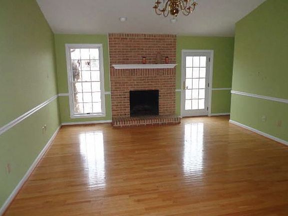 3rd image of 4041 Security Ln
