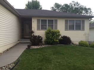 1810 Prairie Ln, Lincoln, NE 68521