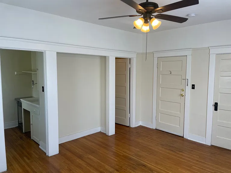 5336 Monroe St #6 — Photo 7